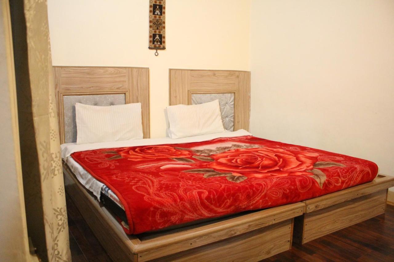 Baltit Heritage Inn Karimabad  Extérieur photo