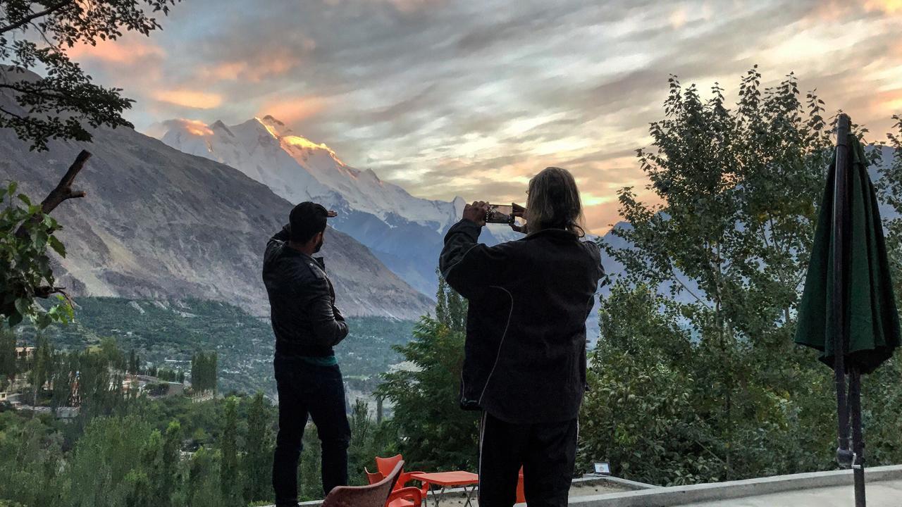 Baltit Heritage Inn Karimabad  Extérieur photo